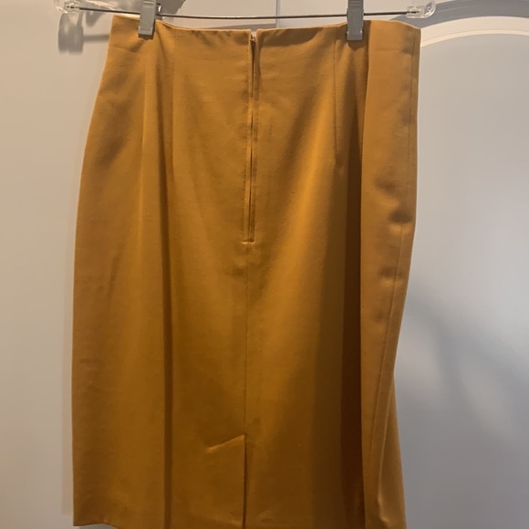 Vintage Anne Taylor 100% Wool 2 Pc. Blazer Skirt Office Attire 8 Mustard Yellow - Picture 5 of 6